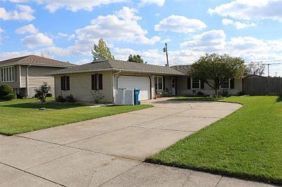 2nd image of 638 206th St
