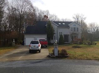 102 Buttonwood Ct, Pilesgrove, NJ 08098