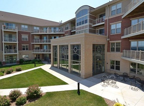 5th image of 4130 S Lake Dr #380