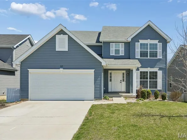 424 Rock Ridge Rd, Wentzville, MO 63385