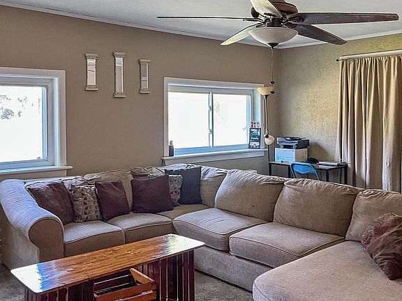 5th image of 390 Whitesville Road