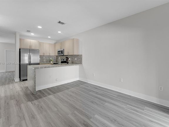 3rd image of 11245 SW 231st Ln