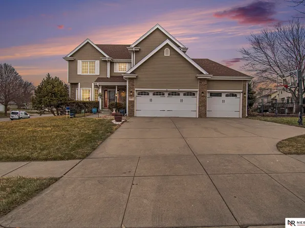 4200 Eagle Ridge Rd, Lincoln, NE 68516
