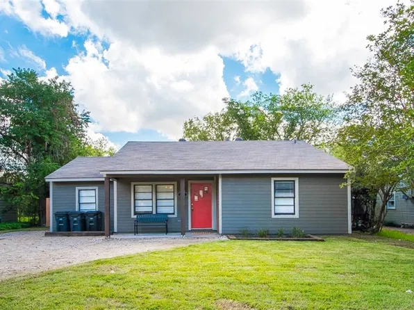 102 Moss St, College Station, TX 77840