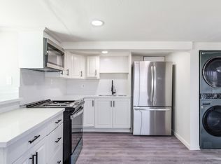 260 E Graham Ave #B, Lake Elsinore, CA 92530