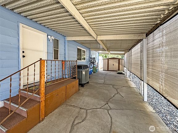 2nd image of 1358 Samuel Drive