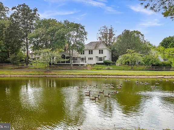 4th image of 2953 Brook Mill Ct