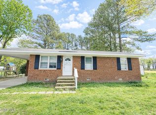 209 Greenacres Rd, Snow Hill, NC 28580