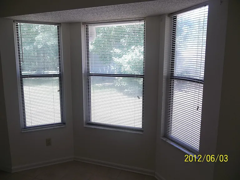 100 Creekwood Cir — Photo 7