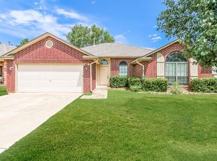 1905 Fair Meadow Dr, Edmond, OK 73003
