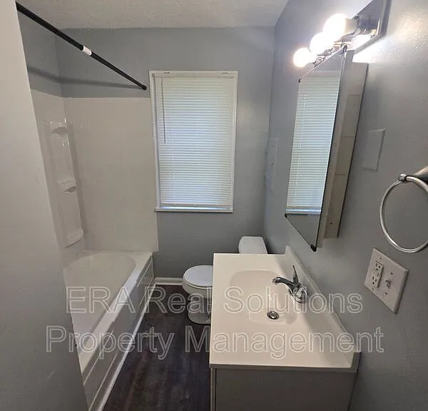 1251 23rd Ave — Photo 17