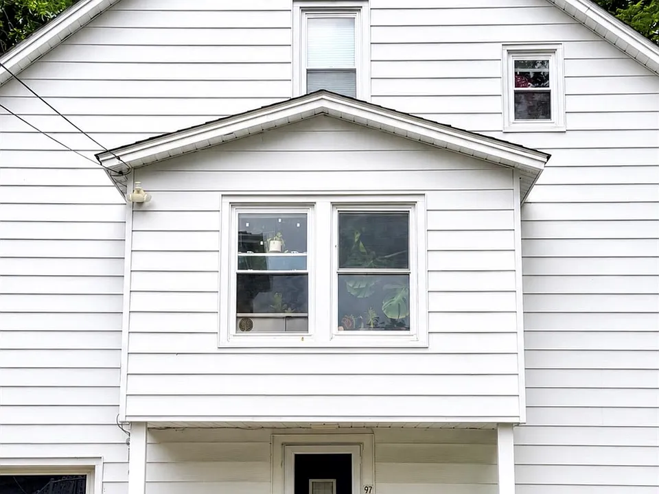 97 Murray Ave #1