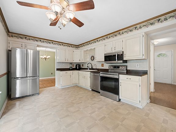 4th image of 5562 Sponseller Ct