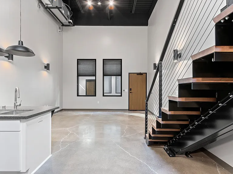 City Center Lofts — Photo 42