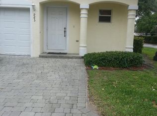 963 SW 15th St, Deerfield Beach, FL 33441