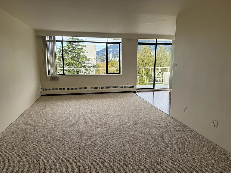 1985 Bellevue Ave #801 — Photo 2