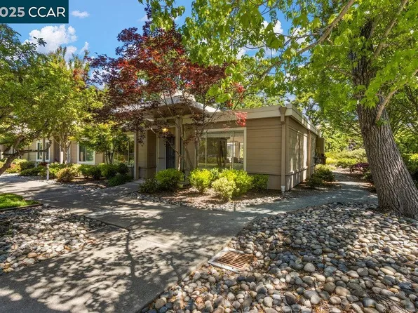2144 Tice Creek Dr APT 4, Walnut Creek, CA 94595