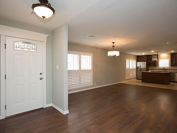 Combo Dining/Kitchen