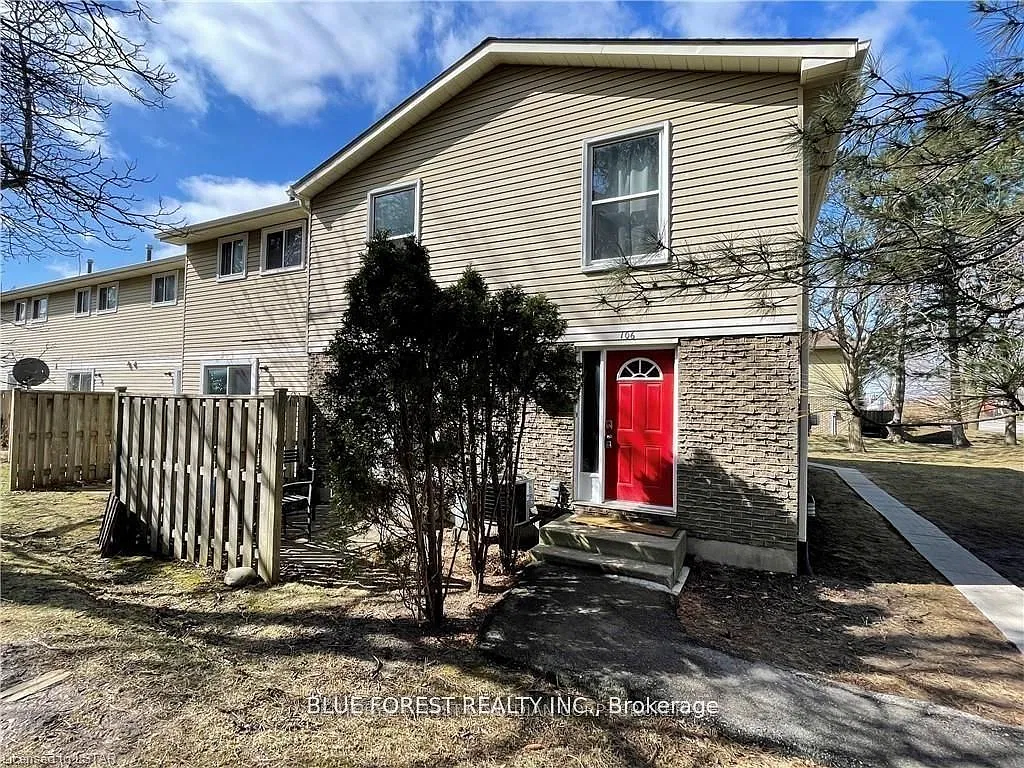 2 bed, $2,200 — Photo 1