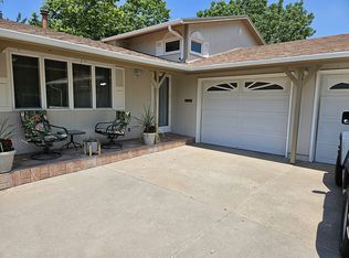 2421 Webster Ave, Dodge City, KS 67801