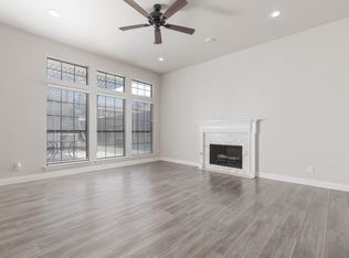 9703 Springtree Ln, Dallas, TX 75243