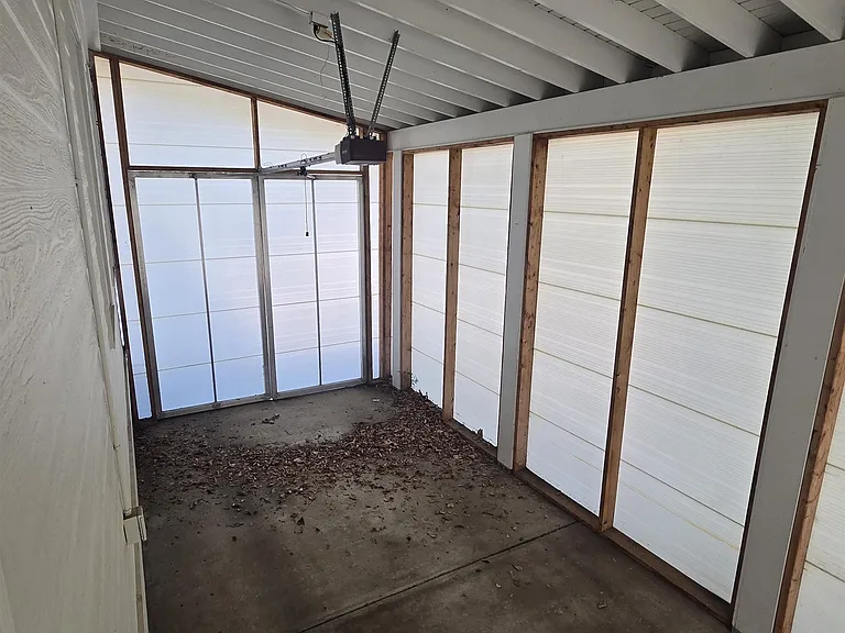 113 Village Ln — Photo 21