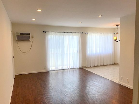 3rd image of 1400 N Fairfax Ave APT 8