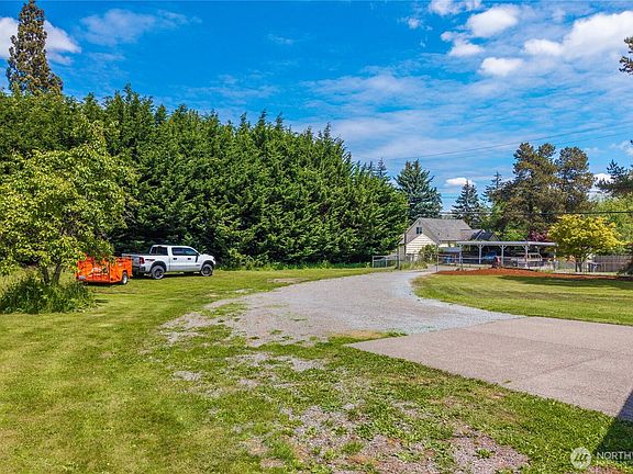 5th image of 12820 50th Avenue E