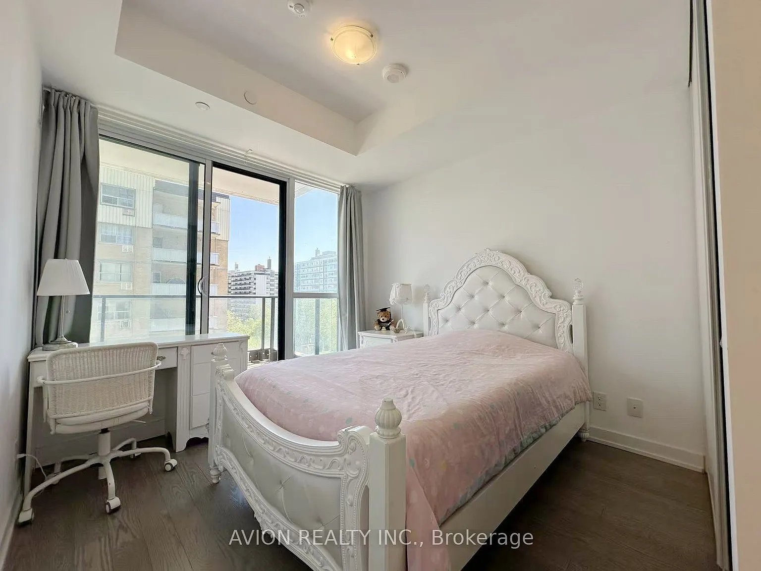 2 bed, $3,100 — Photo 4