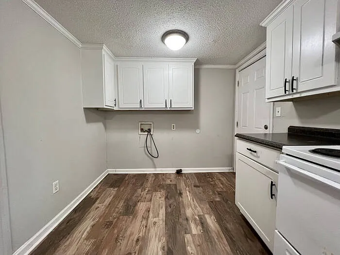 723 Wren Rd — Photo 12