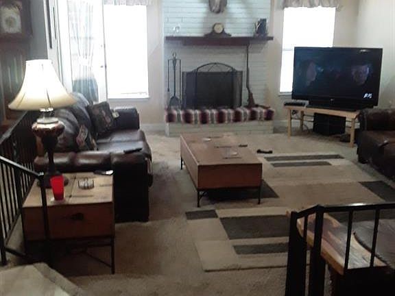 2nd image of 3918 Firethorn Dr