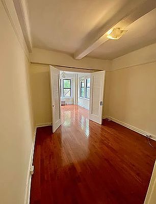 5th image of 42 W 72nd St APT 5C