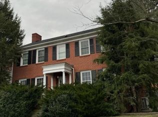 74 Church St, Canton, NC 28716