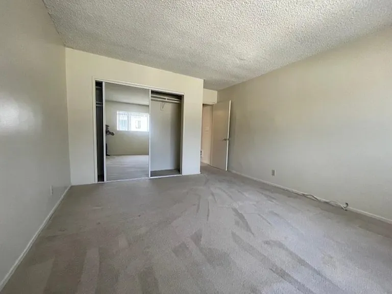 1689 Amberwood Dr #103 — Photo 9