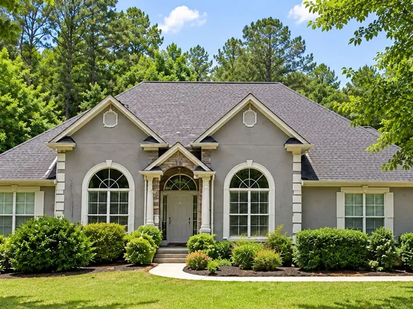 12136 Edgewater Dr, Hampton, GA 30228