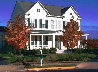 21561 Center Point Cir, Ashburn, VA 20147