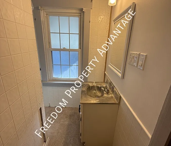 1002 Indiana Ave — Photo 6
