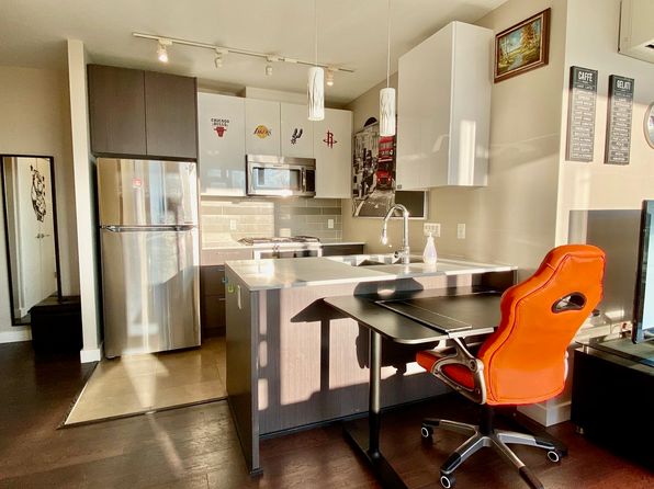 2 bedroom rental in Richmond — photo 4