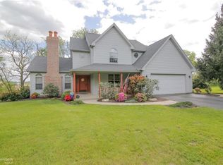 2748 Suncrest Dr, Allentown, PA 18104