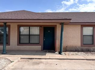 420 E 9th St, Portales, NM 88130