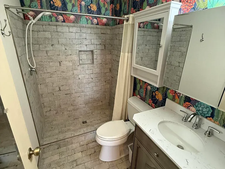 1910 Swanson Ave #B23 — Photo 11