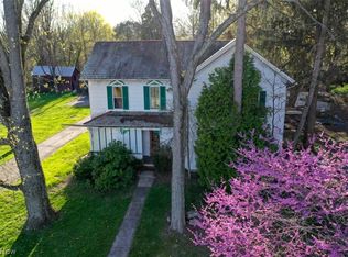 1821 Massillon Rd, Akron, OH 44312