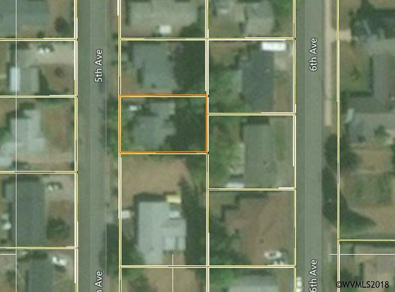 2nd image of 825 5th Ave