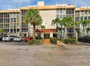 701 Three Islands Blvd APT 505, Hallandale, FL 33009
