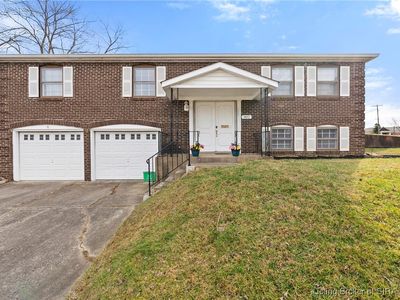 302 Country Club Drive, New Albany, IN, 47150