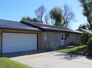 511 N Terry Ave, Hardin, MT 59034