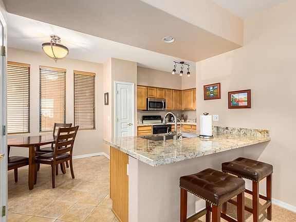 4th image of 15221 N Clubgate Dr Unit 1131