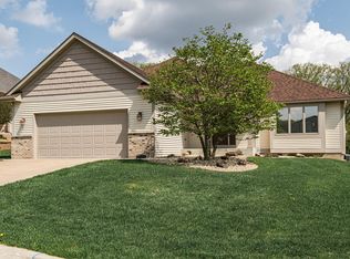 2206 Granite Cir NW, Rochester, MN 55901