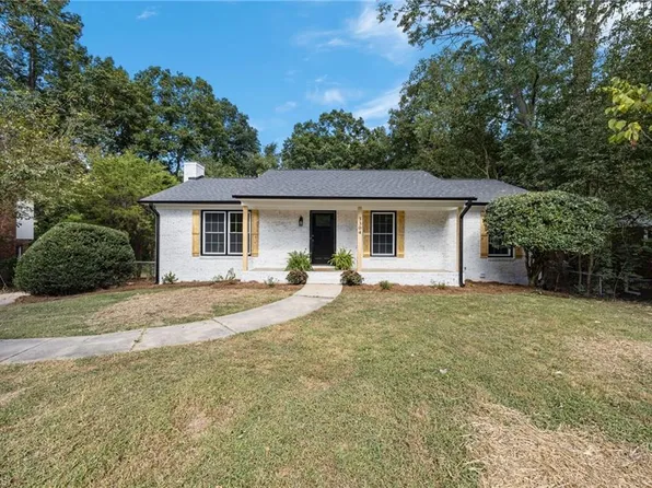 3304 Rolling Rd, High Point, NC 27265