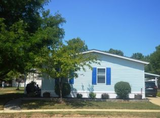 22 Periwinkle Dr, Olmsted Twp, OH 44138